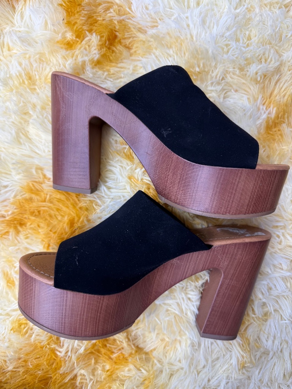 Size 9 Chunky Faux Suede Mules